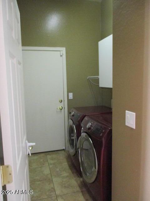 32020 N 23rd Ave, Phoenix, AZ 85085 - laundry room featuring washing machine and clothes dryer and light tile patterned floors