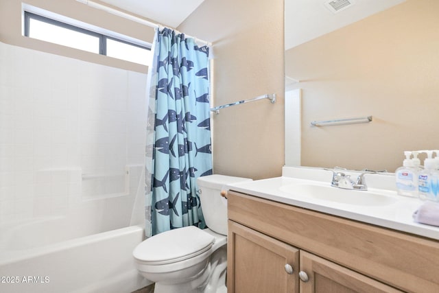 2112 E Donald Dr, Phoenix, AZ 85024 - full bath featuring toilet, shower / tub combo, and vanity