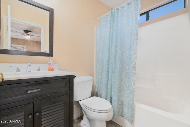 2112 E Donald Dr, Phoenix, AZ 85024 - full bath with toilet, vanity, shower / bath combo, and ceiling fan