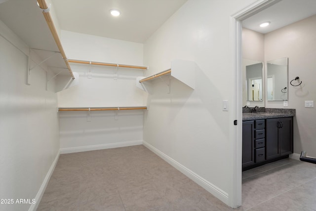 20644 W Mariposa St, Buckeye, AZ 85396 - walk in closet with a sink