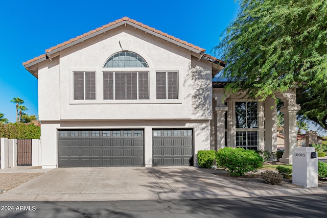 view of front facade with a garage