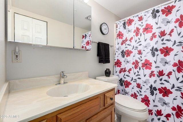 10330 W Thunderbird Blvd Unit C207, Sun City, AZ 85351 - bathroom featuring vanity and a shower with shower curtain