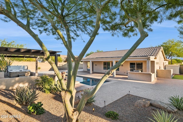 view of front of home featuring a patio area