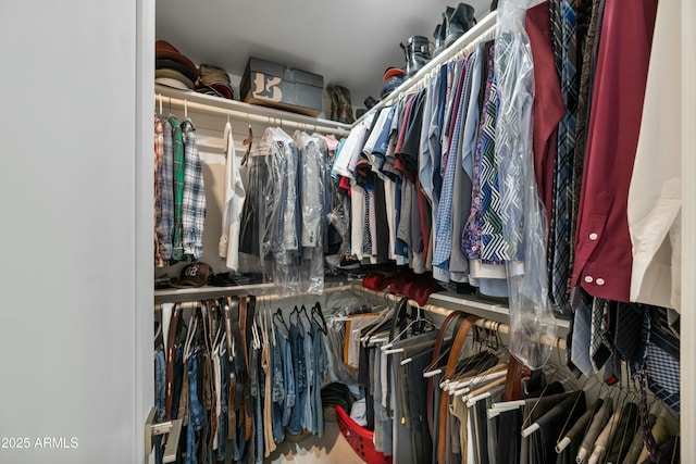 1407 E Laguna Dr, Tempe, AZ 85282 - view of spacious closet