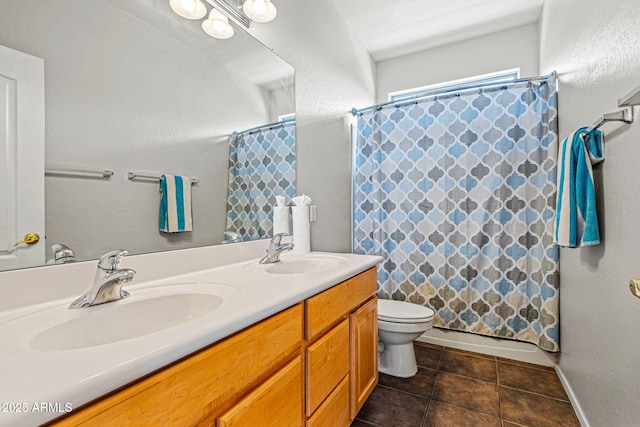 6245 W Maya Dr, Phoenix, AZ 85083 - full bathroom featuring tile patterned flooring, toilet, double vanity, shower / bathtub combination with curtain, and baseboards