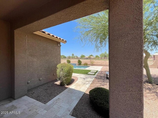 6557 S Classic Way, Gilbert, AZ 85298 - view of patio with a fenced backyard