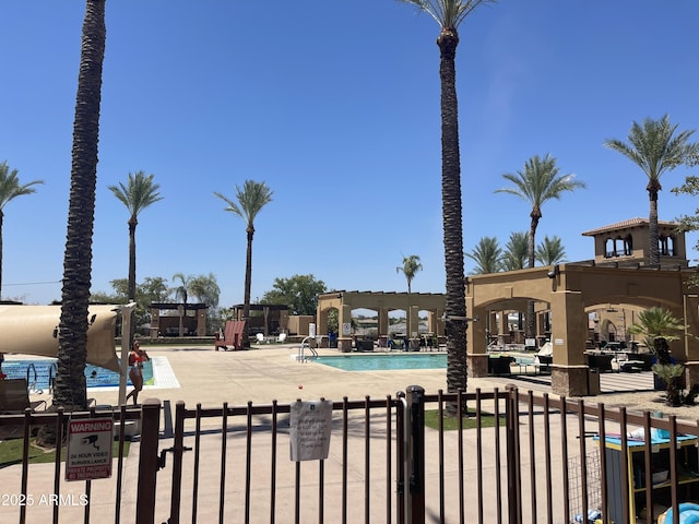 6557 S Classic Way, Gilbert, AZ 85298 - community pool with fence