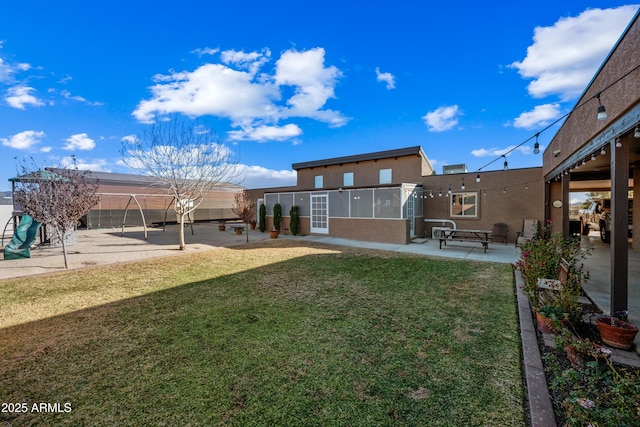 view of yard featuring a patio