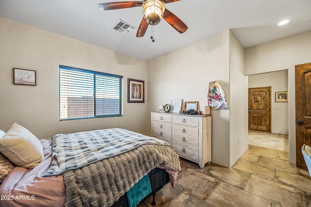 bedroom with ceiling fan