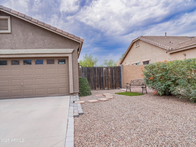 22986 S 208th St, Queen Creek, AZ 85142 - view of yard with concrete driveway