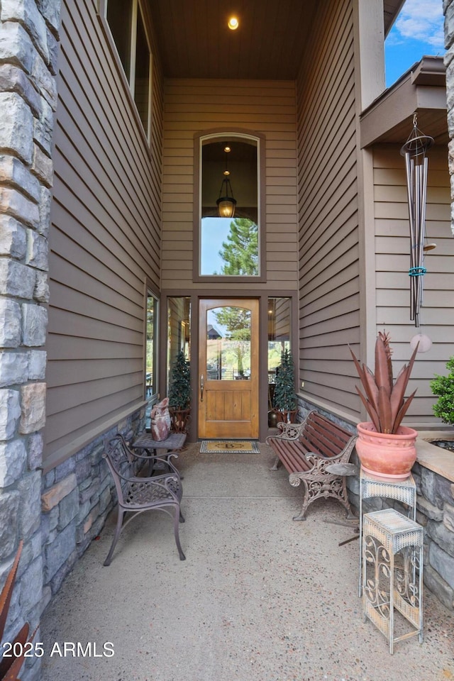 2800 E Morning Glory Cir, Payson, AZ 85541 - property entrance featuring stone siding