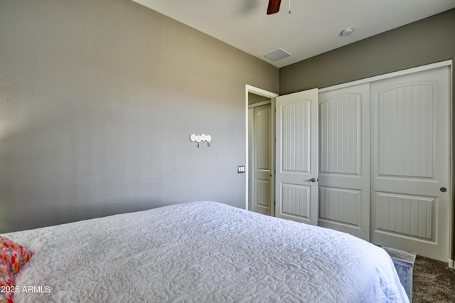 6215 E Sefton Dr, Prescott Valley, AZ 86314 - bedroom featuring a ceiling fan, a closet, dark carpet, and visible vents