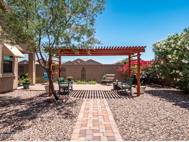 7648 S Thimble Peak, Gold Canyon, AZ 85118 - fenced backyard featuring a patio area