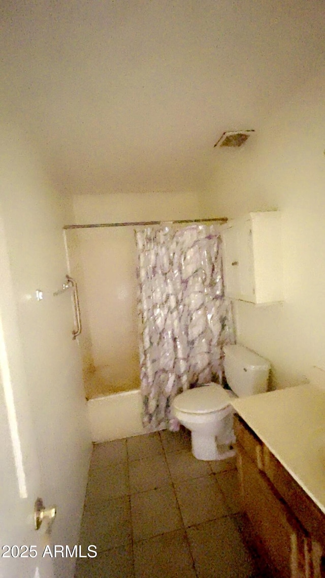 3404 W Tangerine Ln, Phoenix, AZ 85051 - bathroom featuring vanity and toilet