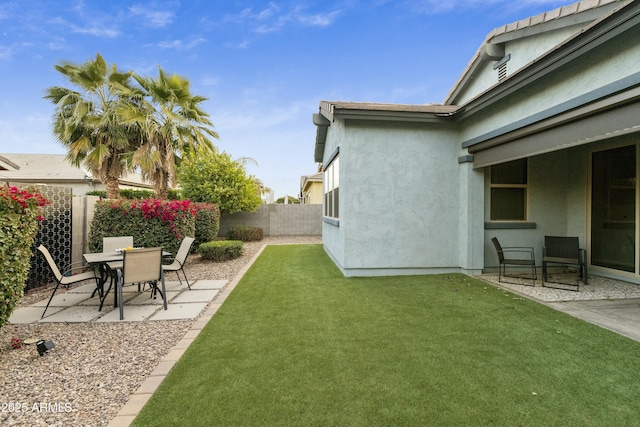 view of yard with a patio