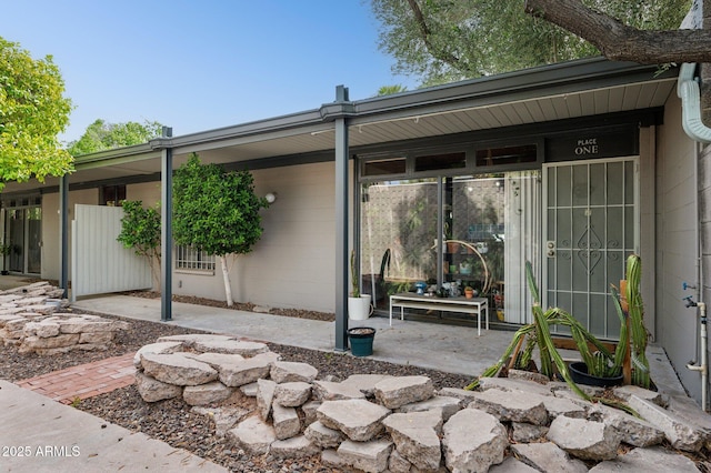 1101 E Bethany Home Rd Unit 1, Phoenix, AZ 85014 - view of patio / terrace