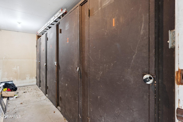 1101 E Bethany Home Rd Unit 1, Phoenix, AZ 85014 - detailed view of unfinished concrete floors