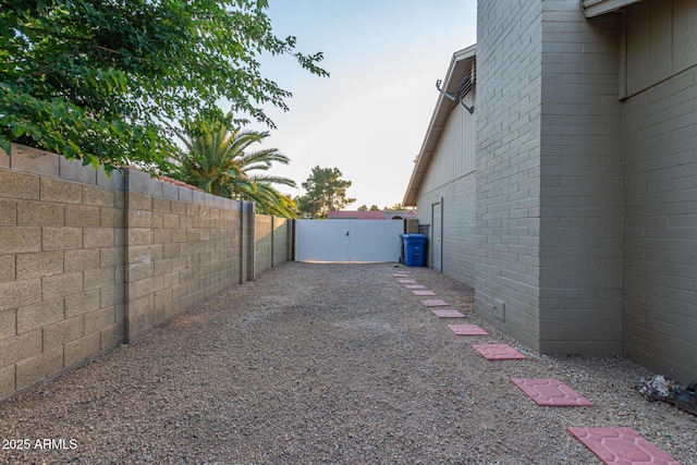 15849 N 46th Pl, Phoenix, AZ 85032 - view of yard featuring a gate and fence