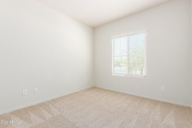 empty room featuring carpet