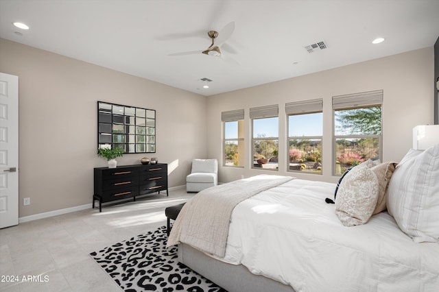 bedroom featuring ceiling fan