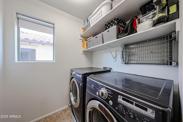 451 S Hawes Rd Unit 53, Mesa, AZ 85208 - laundry area with washer and clothes dryer and baseboards