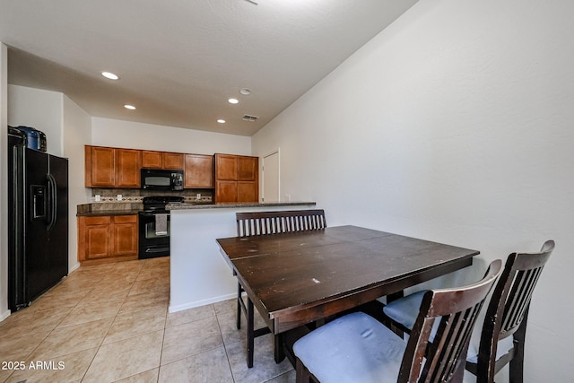 451 S Hawes Rd Unit 53, Mesa, AZ 85208 - dining space featuring recessed lighting, light tile patterned floors, and baseboards