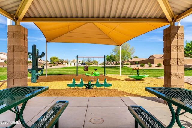 1347 E Vernoa St, San Tan Valley, AZ 85140 - community play area featuring a yard