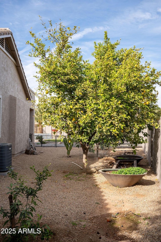 view of yard featuring cooling unit