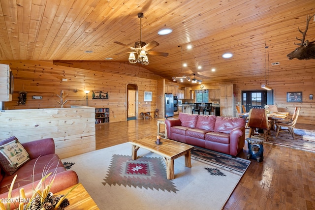 2271 Lindbergh Rd, Overgaard, AZ 85933