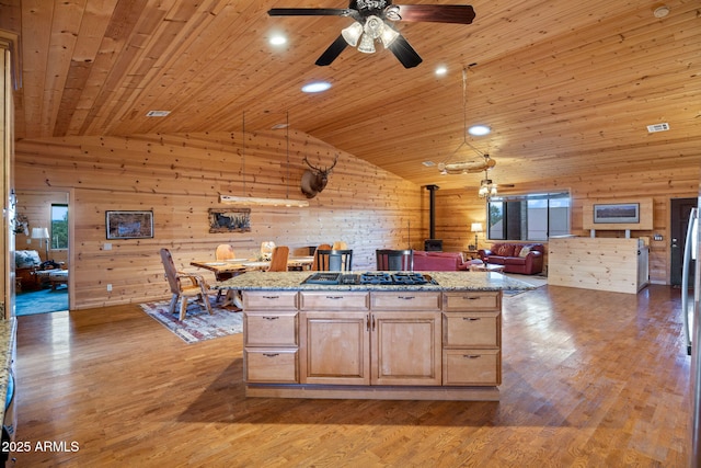 2271 Lindbergh Rd, Overgaard, AZ 85933