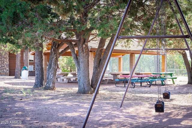 2271 Lindbergh Rd, Overgaard, AZ 85933