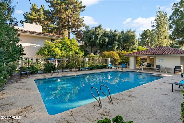 5200 S Lakeshore Dr Unit 120, Tempe, AZ 85283 - community pool with a patio area