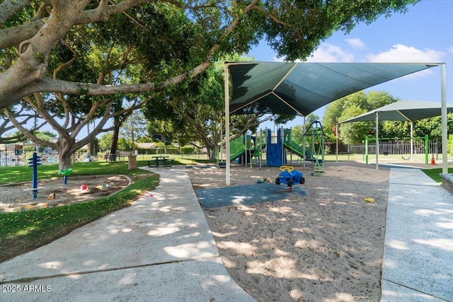 5200 S Lakeshore Dr Unit 120, Tempe, AZ 85283 - view of communal playground