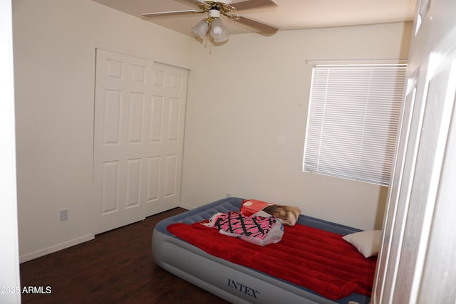 1670 W Bitter Orange St, Tucson, AZ 85705 - bedroom featuring wood finished floors, baseboards, and ceiling fan