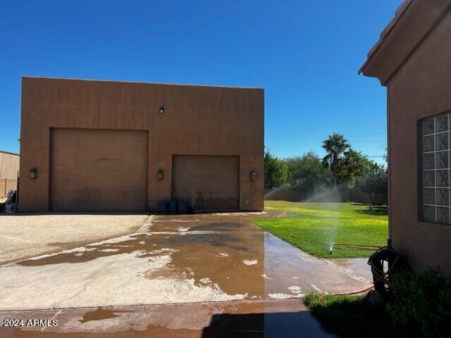 view of detached garage