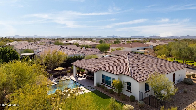 bird's eye view featuring a mountain view