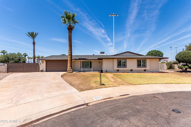 8124 N 45th Ave, Glendale, AZ 85302 - single story home with concrete driveway and an attached garage