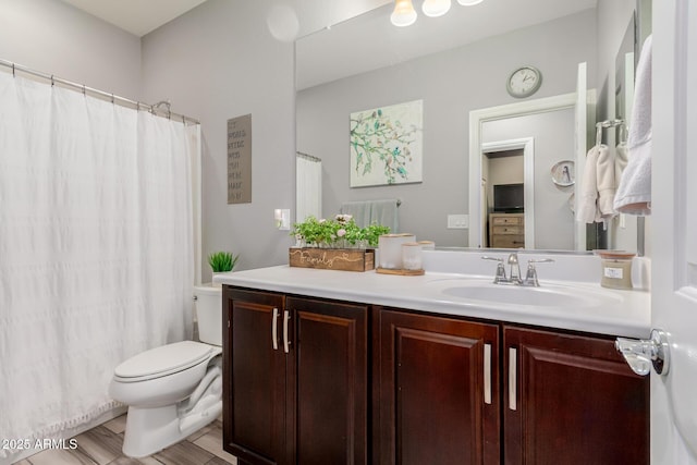 10738 W Rowel Rd, Peoria, AZ 85383 - full bathroom featuring vanity, toilet, and curtained shower