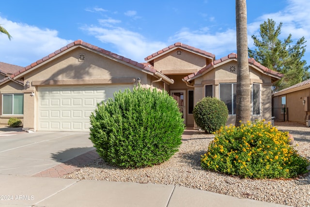 view of front of house with a garage