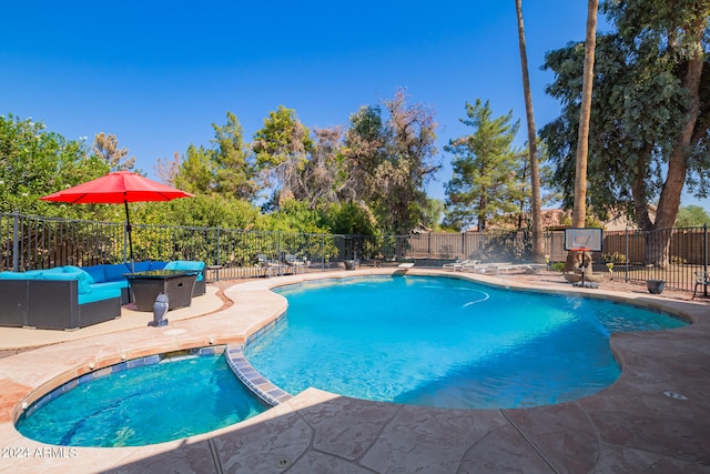 view of swimming pool featuring a patio area and outdoor lounge area