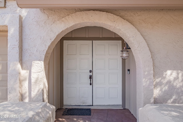 view of property entrance