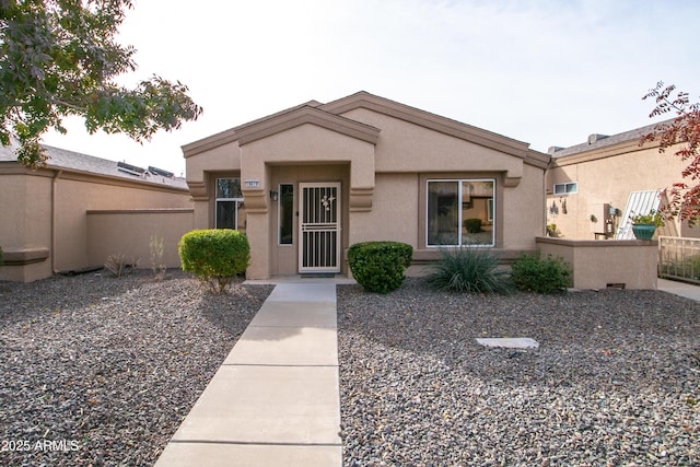 view of front of property