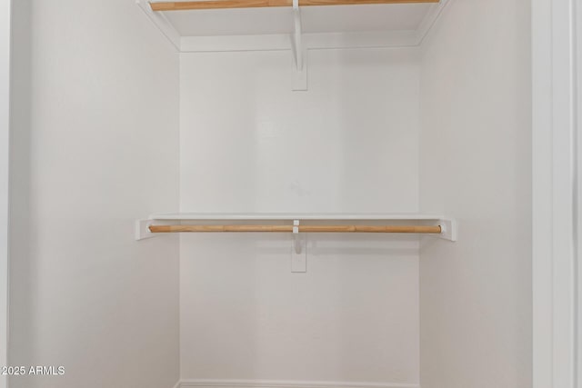 2000 N 36th St Unit 41, Phoenix, AZ 85008 - view of walk in closet