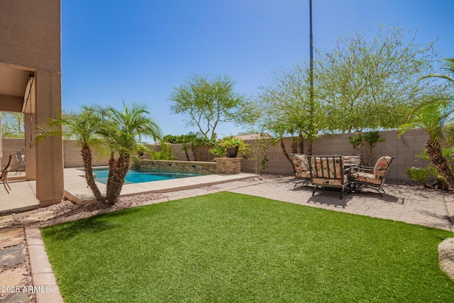 view of yard with a patio area