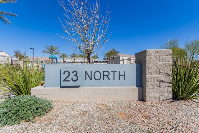 view of community / neighborhood sign