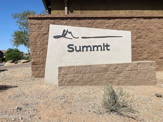 view of community / neighborhood sign