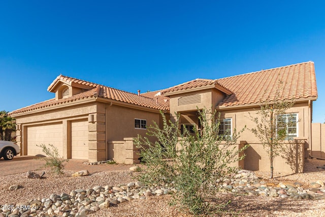 view of mediterranean / spanish-style home