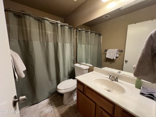19943 N 77th Ave, Glendale, AZ 85308 - bathroom featuring tile patterned flooring, vanity, and curtained shower
