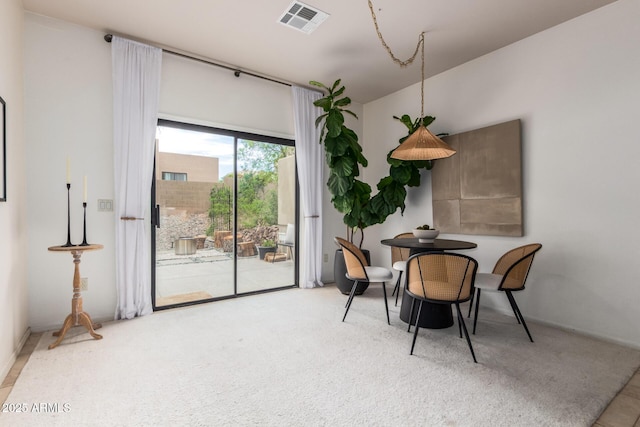 12642 N Mountainside Dr Unit B, Fountain Hills, AZ 85268 - dining room featuring carpet