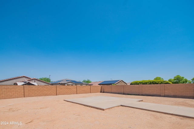 view of yard featuring a patio area